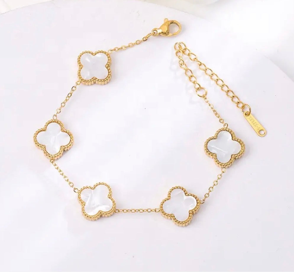 Ivory Clover Bracelet